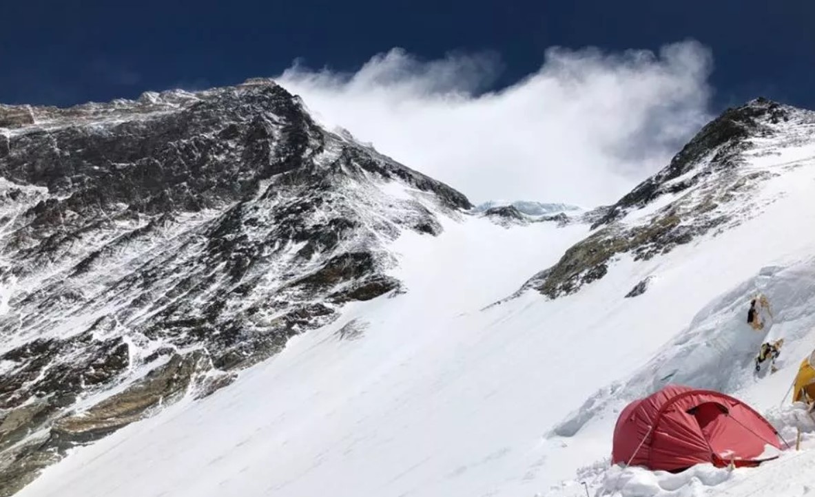 Everest 2021 Update ‘Climbing The Seven Summits’ team push for summit
