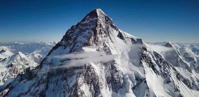 Japanese Climbers missing on K2 – Everest Mountain